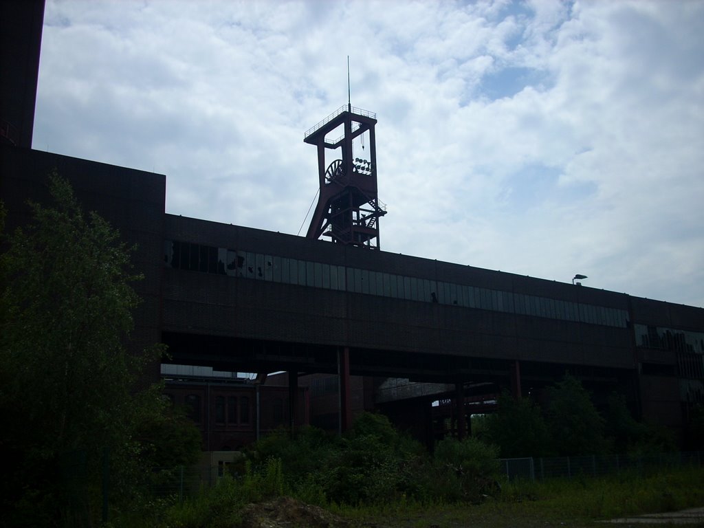 Essen-Katernberg (ehem. Zeche Zollverein 1/2/8 / Schacht 2 ) Juni 2009 by DortmundWestfalica