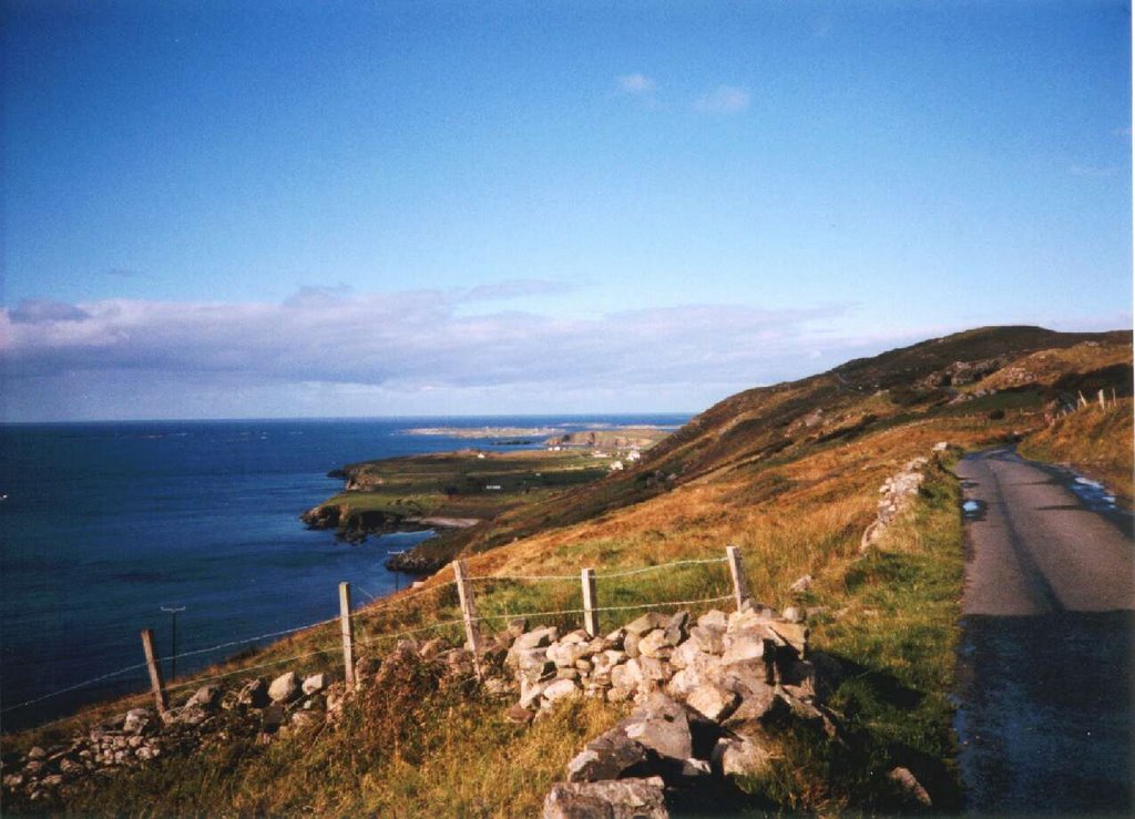 Sky Road Clifden by stubi