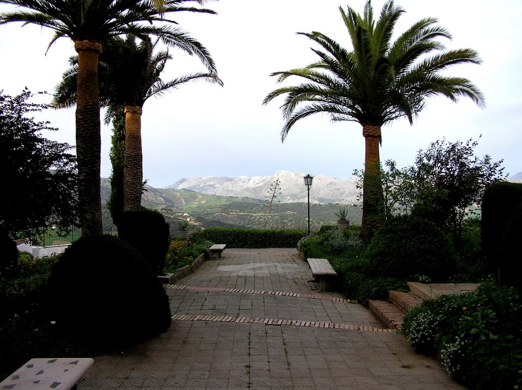 Blick vom Hotel Reina Victoria auf die Serranía de Ronda by Uli.F