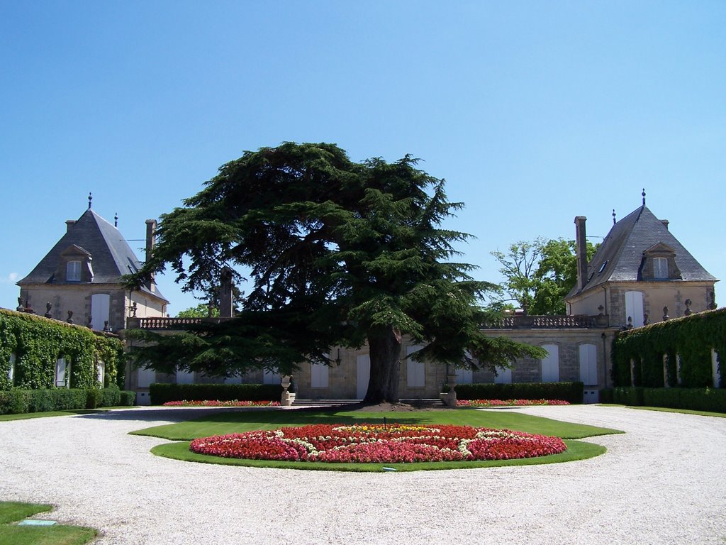 Château de Beychevelle by FGuertin