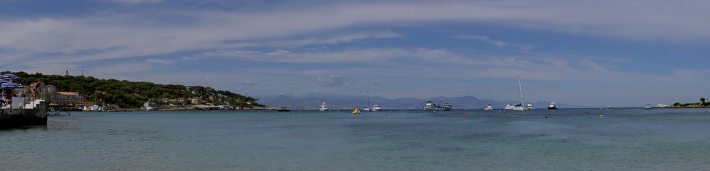 Cap d'Antibes by tmkramer