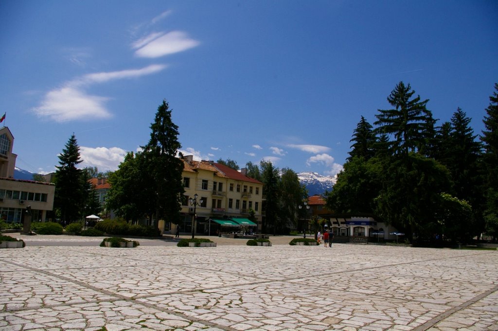 Razlog square by mantovski