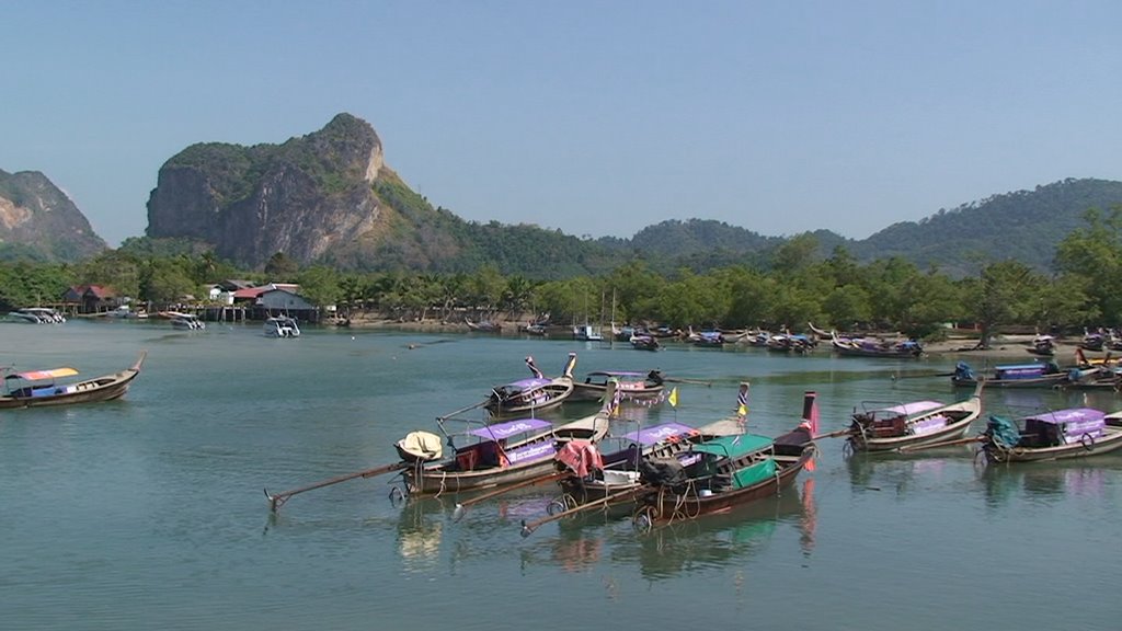 Thailand,Krabi, Nopparat Thara Beach by Eitzenberger