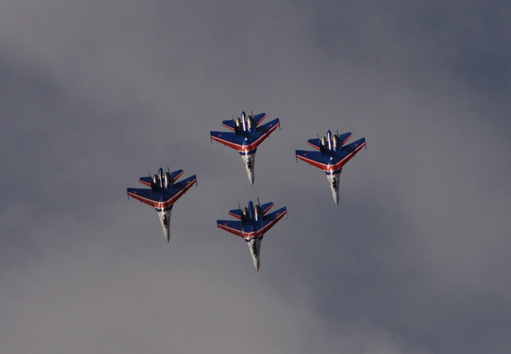 Performances by Strizhy (Swifts) of Air Defence aerobatic teams at the International Maritime Defence Show, June 2009 by PolarBird