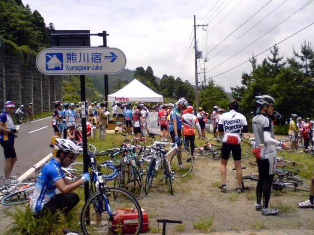 GRANFOND FUKUI 2009 Kumagawa-juku Aid Station / グランフォンド福井2009 熊川宿補給所 by _takamin_