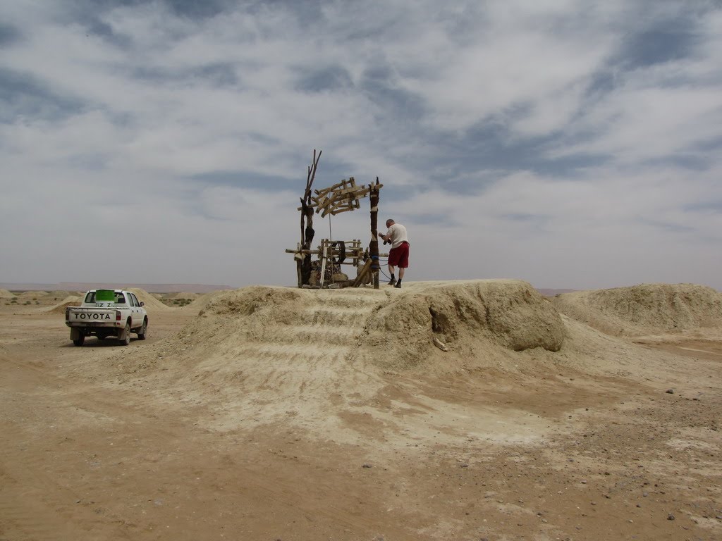 Water's wells, the way of the one thousand Kasbahs, Morocco by ‫יוסף אבן כסף‬‎