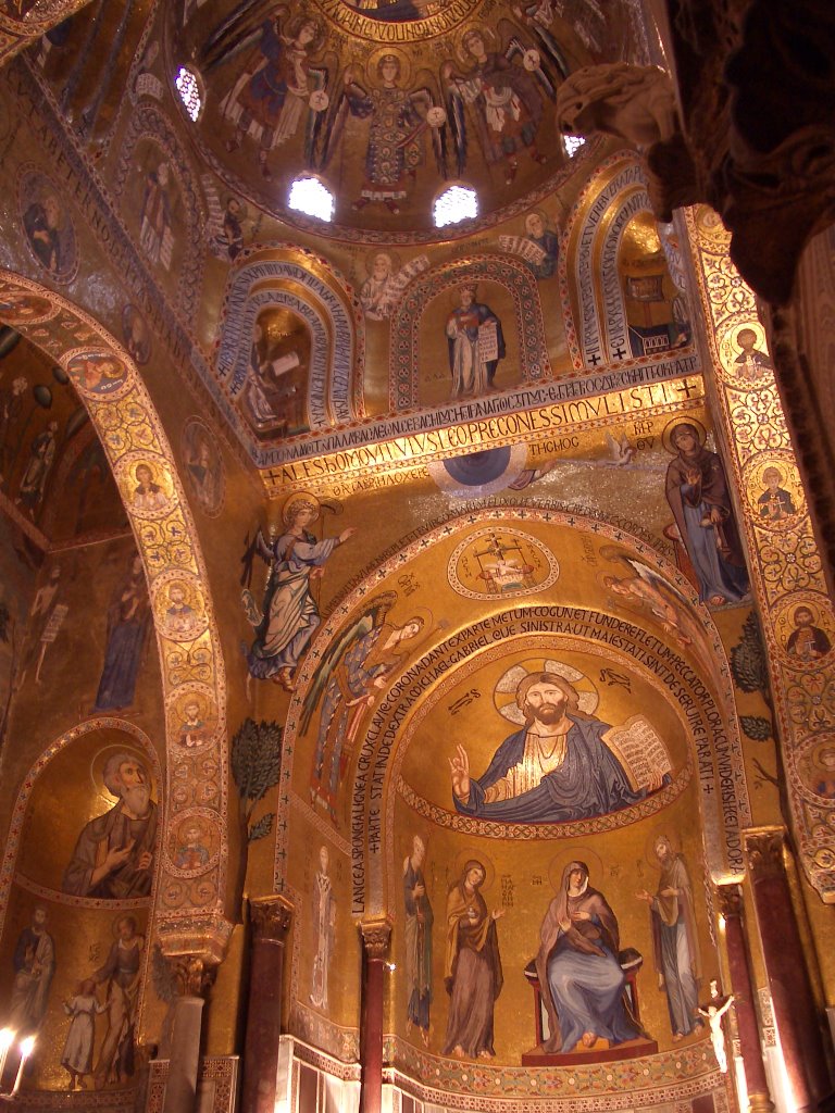 Inside Palazzo dei Normanni by alessandrog