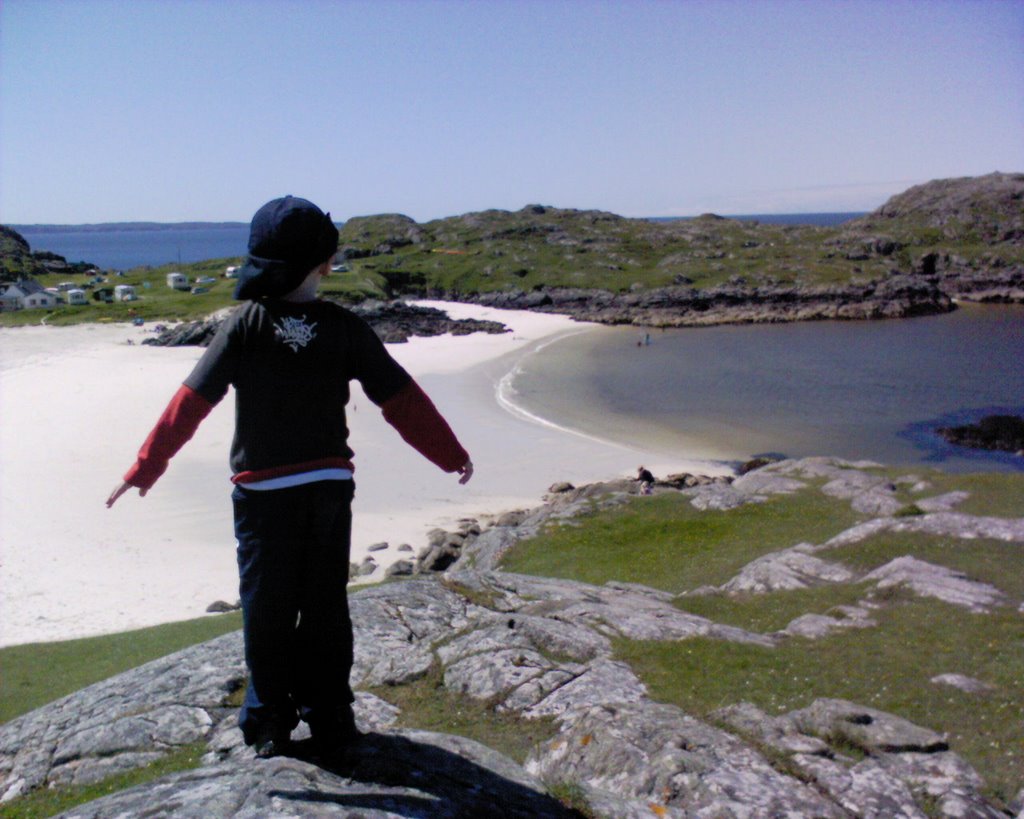 Wee man- Achmelvich by colinsmith06