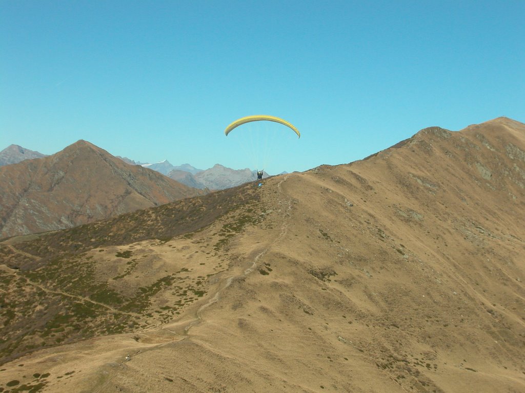 In volo dal Monte Gradiccioli by Giorgio Grassi