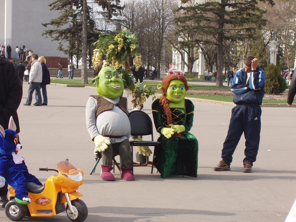 ВДНХ - Shrek in Moscow by Mario Trieste