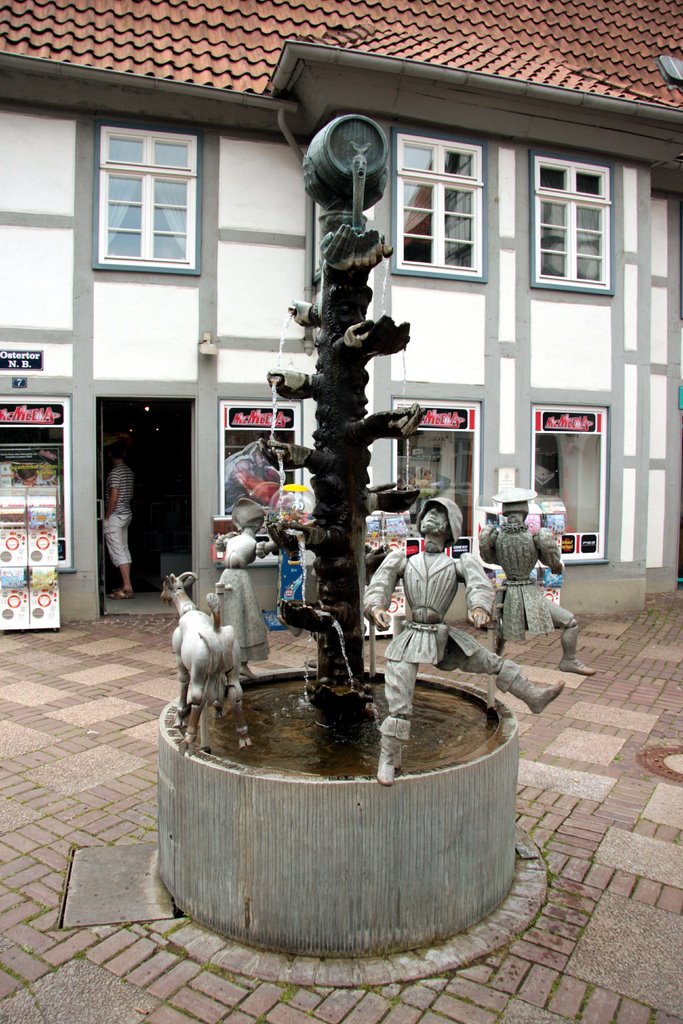 Lemgo Kanzlerbrunnen by Ueps