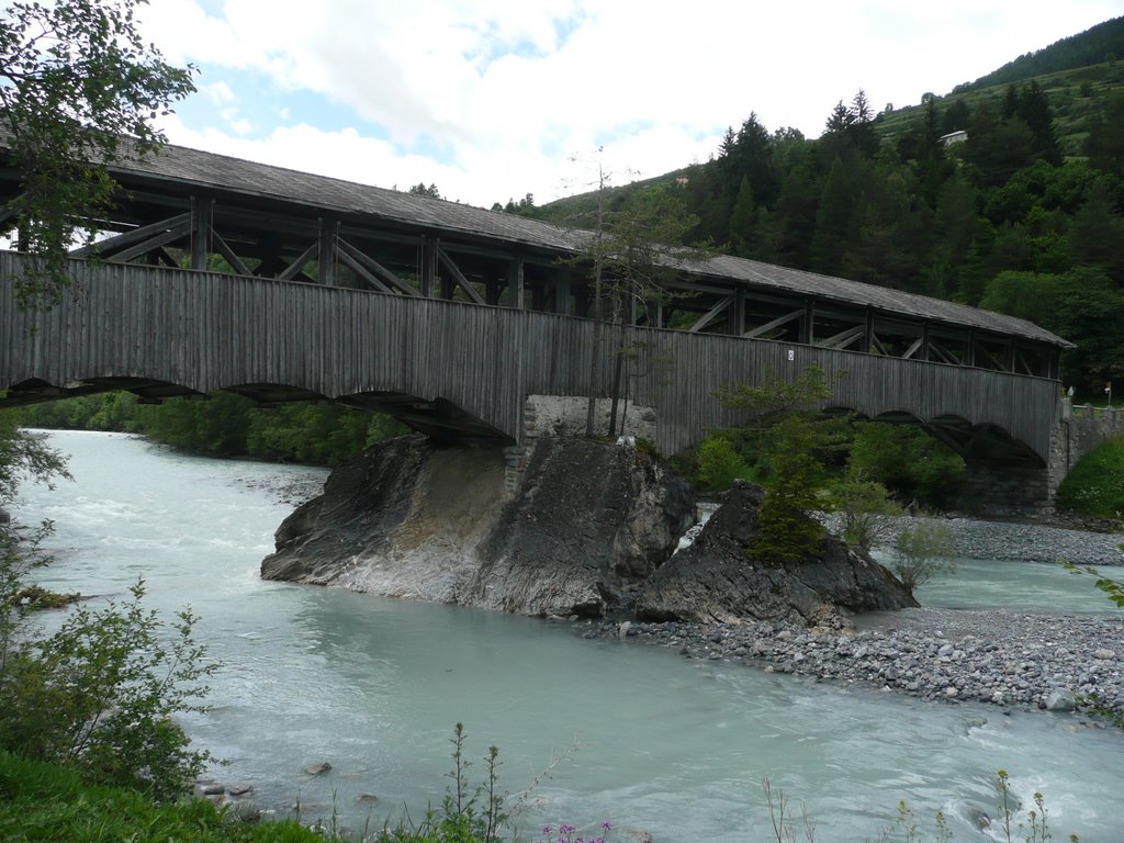 Punt da Sur En: Holzbrücke am Inn bei Sur En, sofortiger Neubau nach Unwetter 1868 by Qwesy