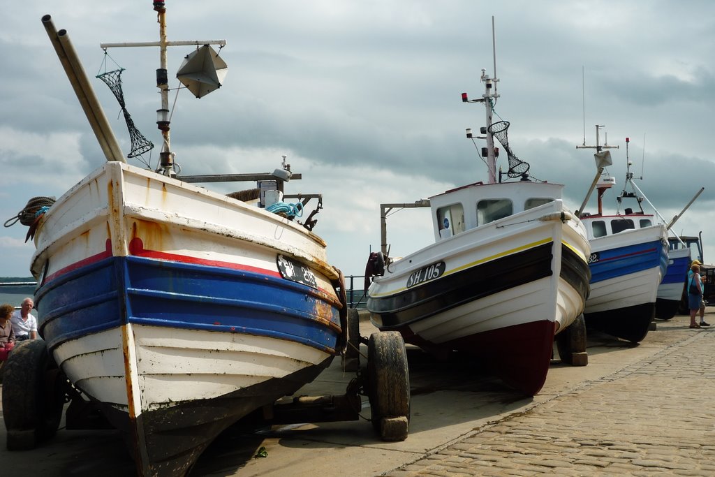 The Cobbles, Filey by Davespic