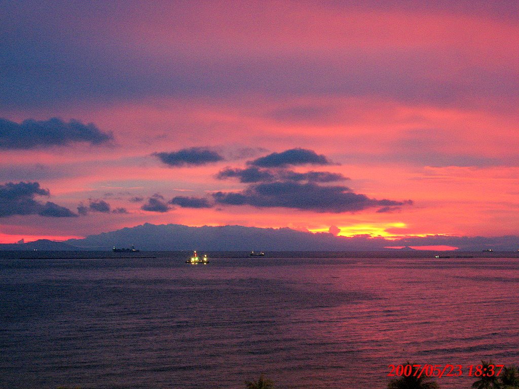 マニラ湾の夕陽　Sunset at Manila Bay by yamadatrans