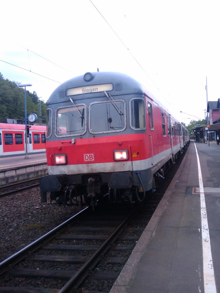 RE9 (alte Baureihe, mit Baureihe 110 Lok)5 N-Wagen + Steuerwagen by Sascha Friedl