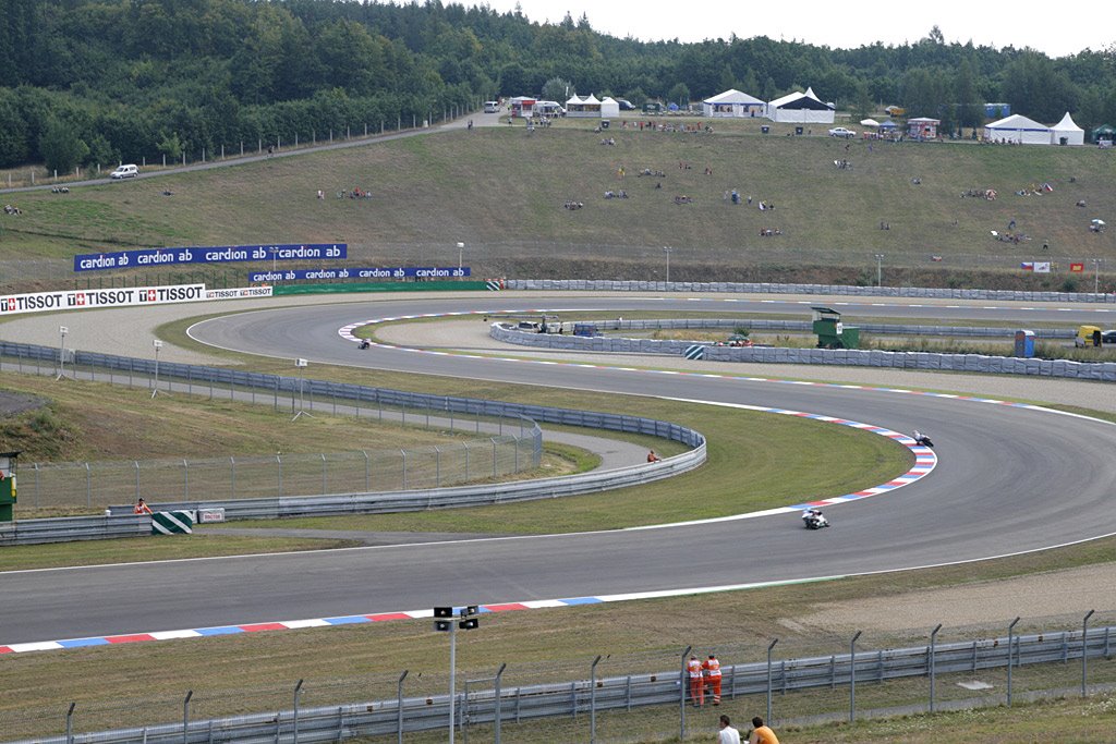 Brno Cardion circuit, depuis la tribune C by arcoirisphoto