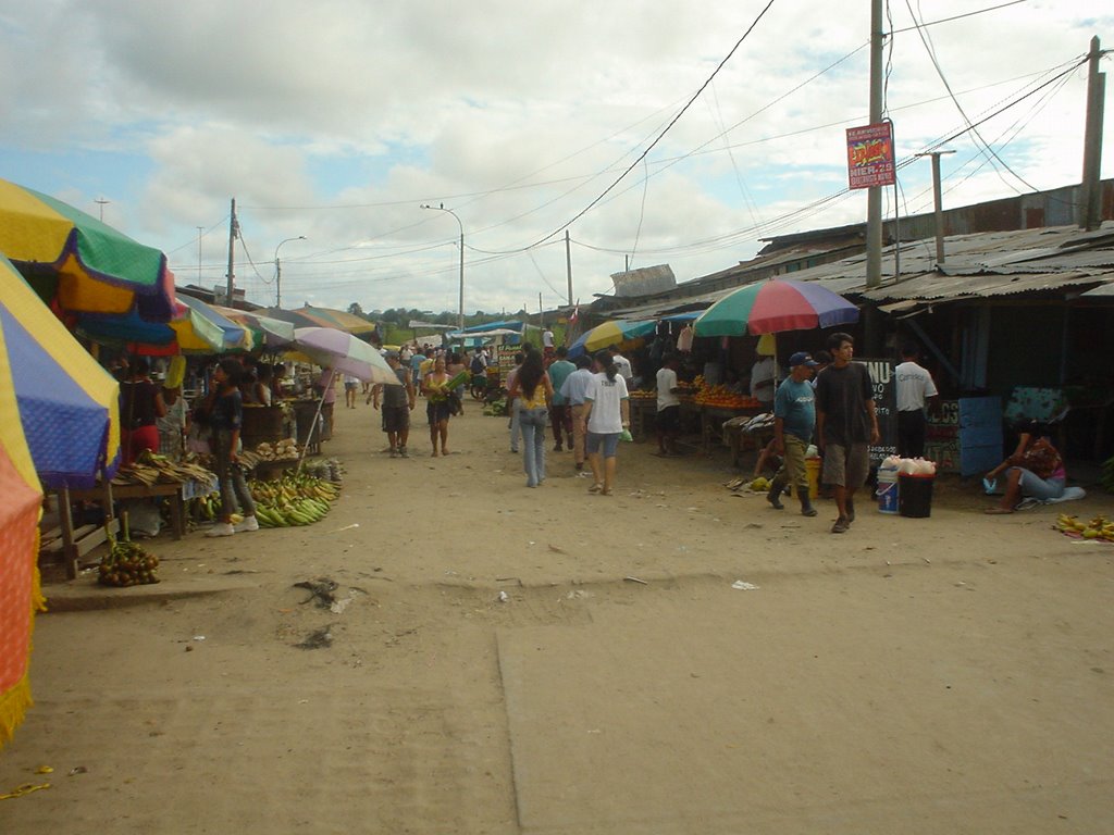 Mercado de Nanay by S. Hottentot