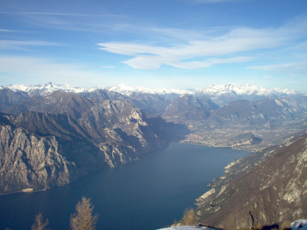 Garda Lake view from Baldo by rfilippini