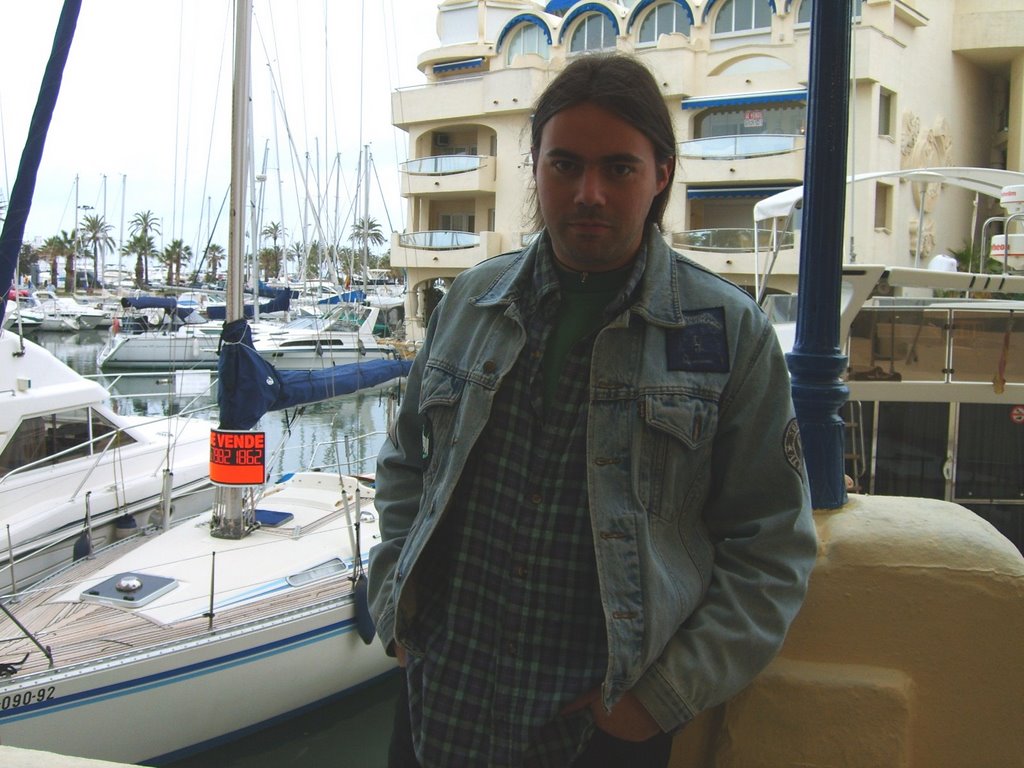 Puerto Marina (2007) by alberto.carrasco