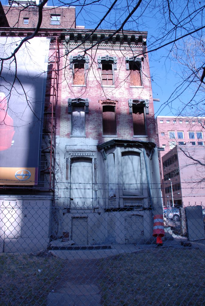 Abandoned Building by Chucklestheclown