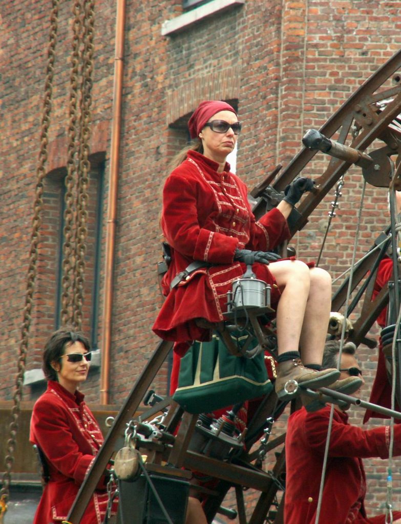 Royal de Luxe - 2006; crew by Juut