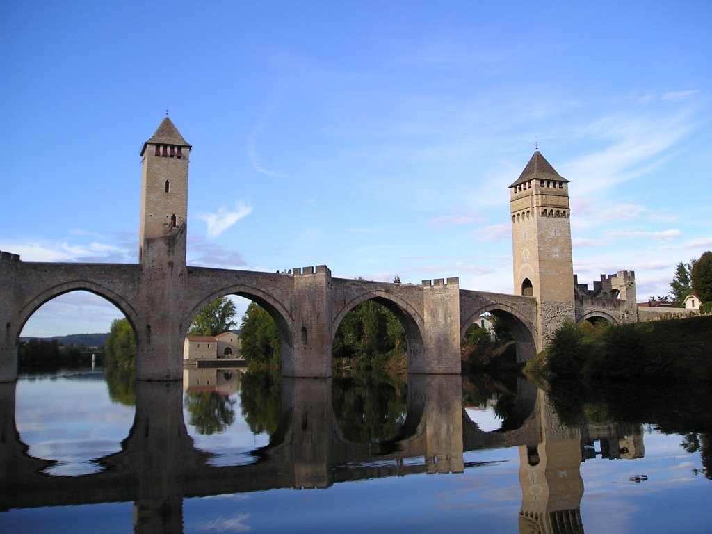 Cahors Pont du diable by Bernard Gout