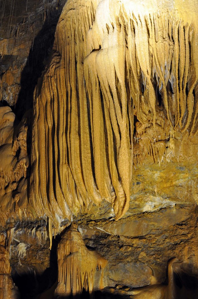 Grotte de Trabuc. (Gard) by Jean HIBLOT