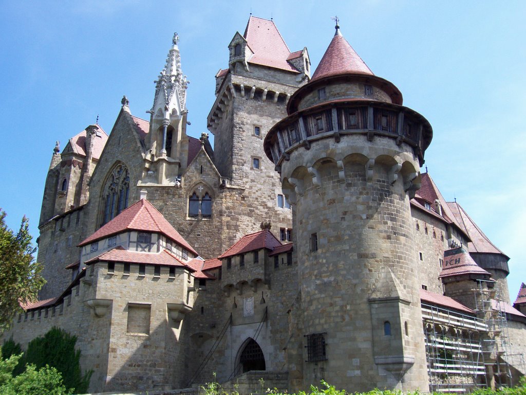 Burg Kreuzenstein by Bredy 46