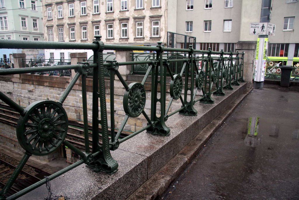 Brücke über die Stadtbahn by vodua