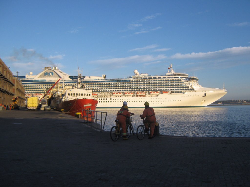 Star Princess llegando a Puerto by SergioVelázquez