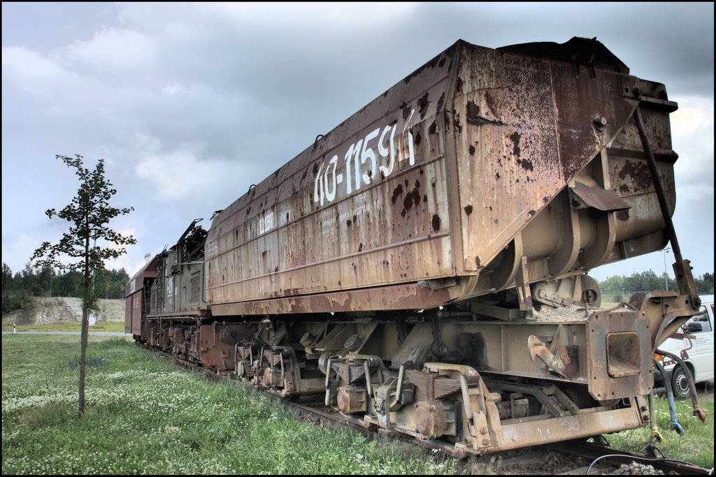 Abraumwaggon im ehemaligen Lausitzer Braunkohlerevier jetzt Bergbaumuseum - im Besucherbergwerk in Lichterfeld im Landkreis Elbe-Elster by Ralf Pätzold