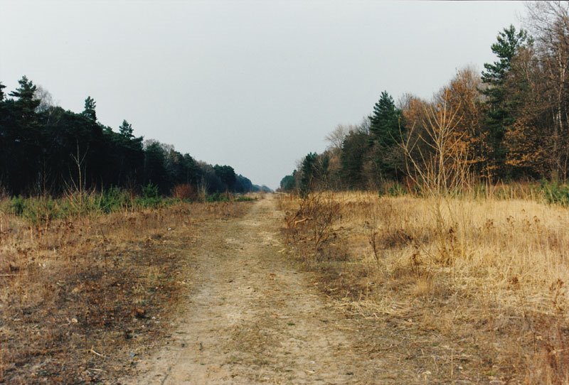 Mauerstreifen Dreilinden 1996-08 by Matthias Geitel