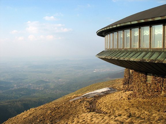 Śnieżka (top of Karkonosze mountain) by Karkonos