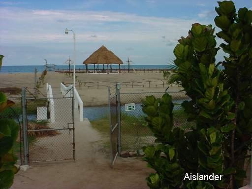 Lo de Marcos: Playa / beach at 'El Refugio' by Aislander@ymail.com