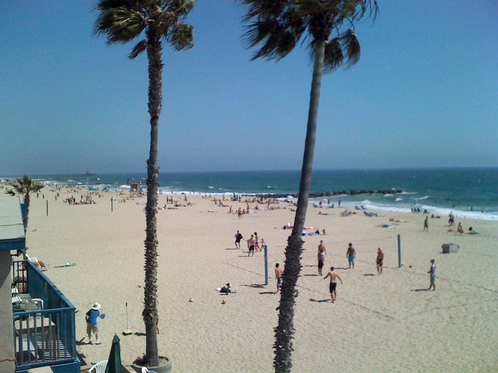 Newport beach, left coast by neuralstatic