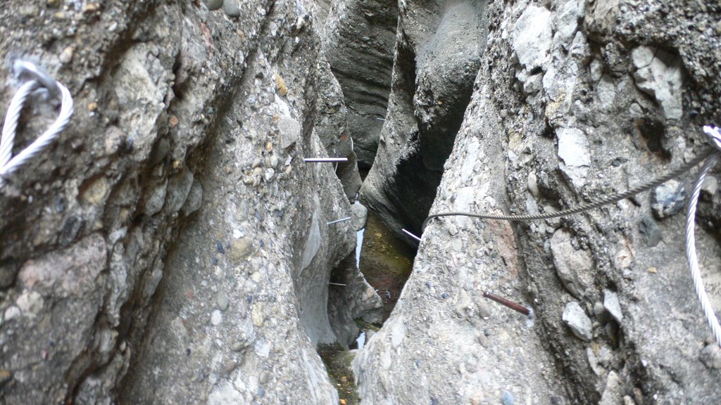 Ferrata canal del palomo ( vista atras ) by pmbrea