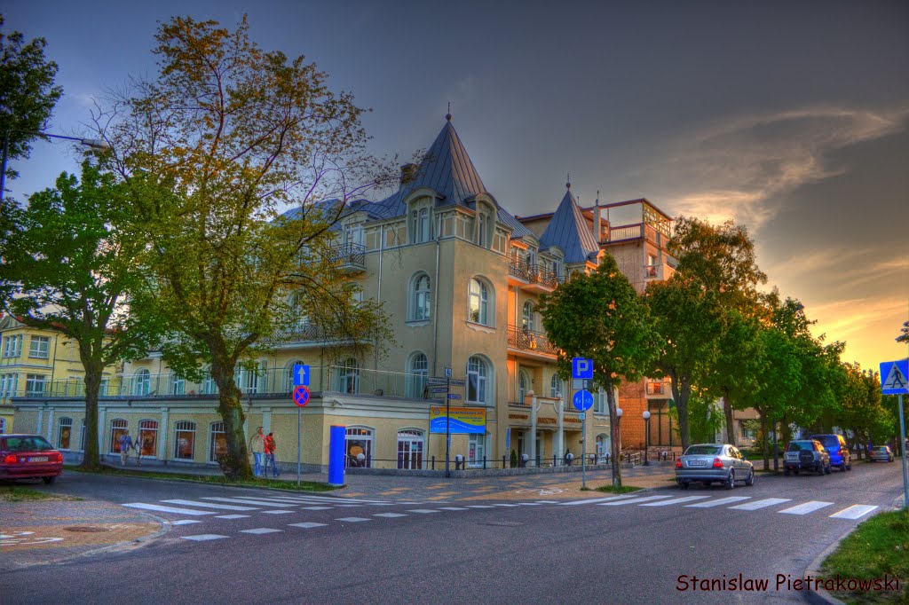 Hotel Bursztyn HDR by CraieP