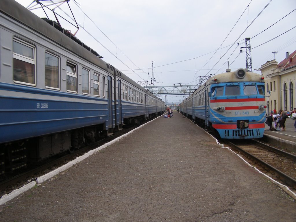 Mukacheve, railway station by barti-fili