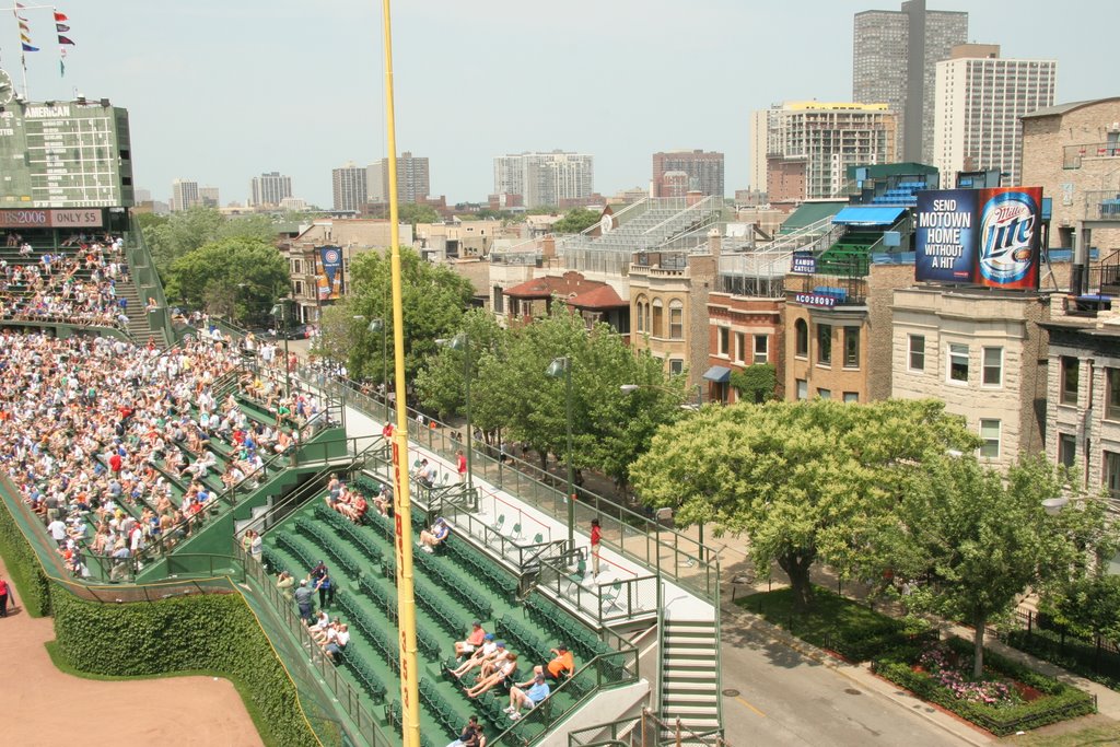 RF bleachers & Sheffield Ave. by rshomsky