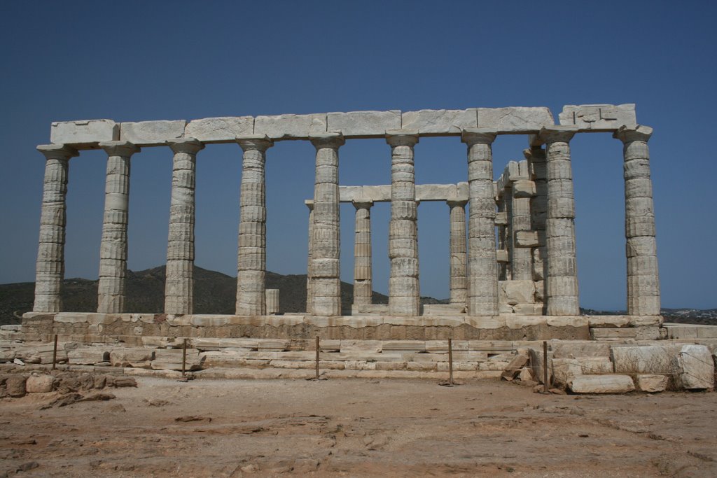 Sounion by joytriglia