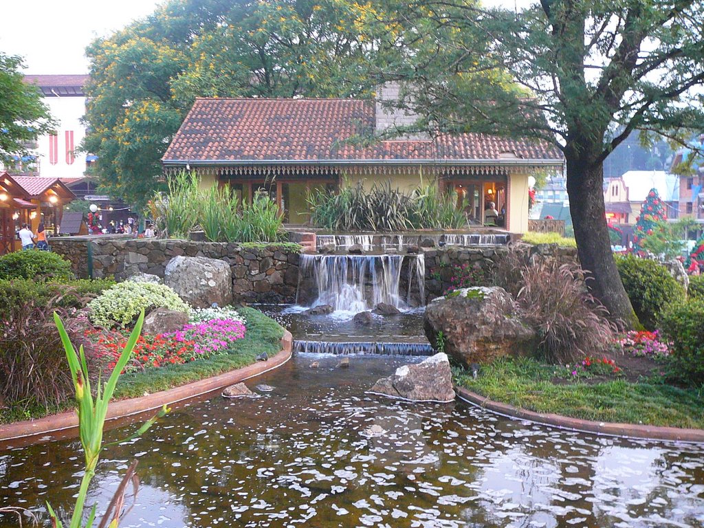 Cachoeira em Gramado by Stephan Alexander Ri…