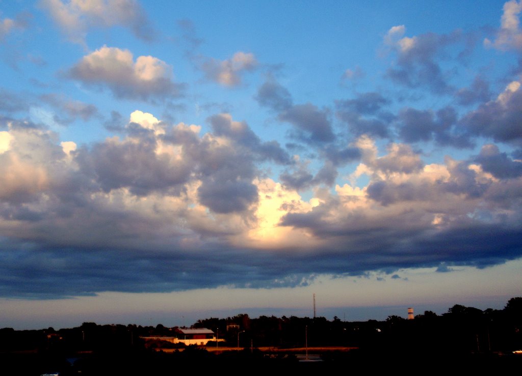 Sky over Koholmen by SuMaKa