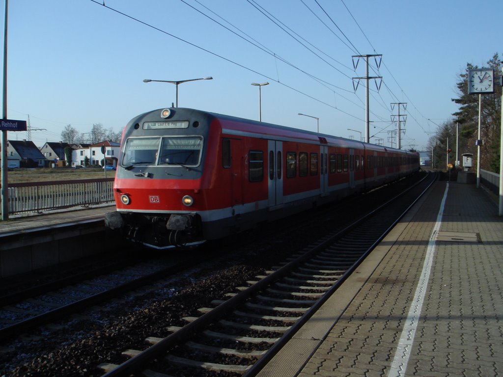 S-Bahn-Station Rehhof by Jörg Roth