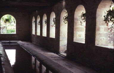 Le lavoir de Noyers by anbail