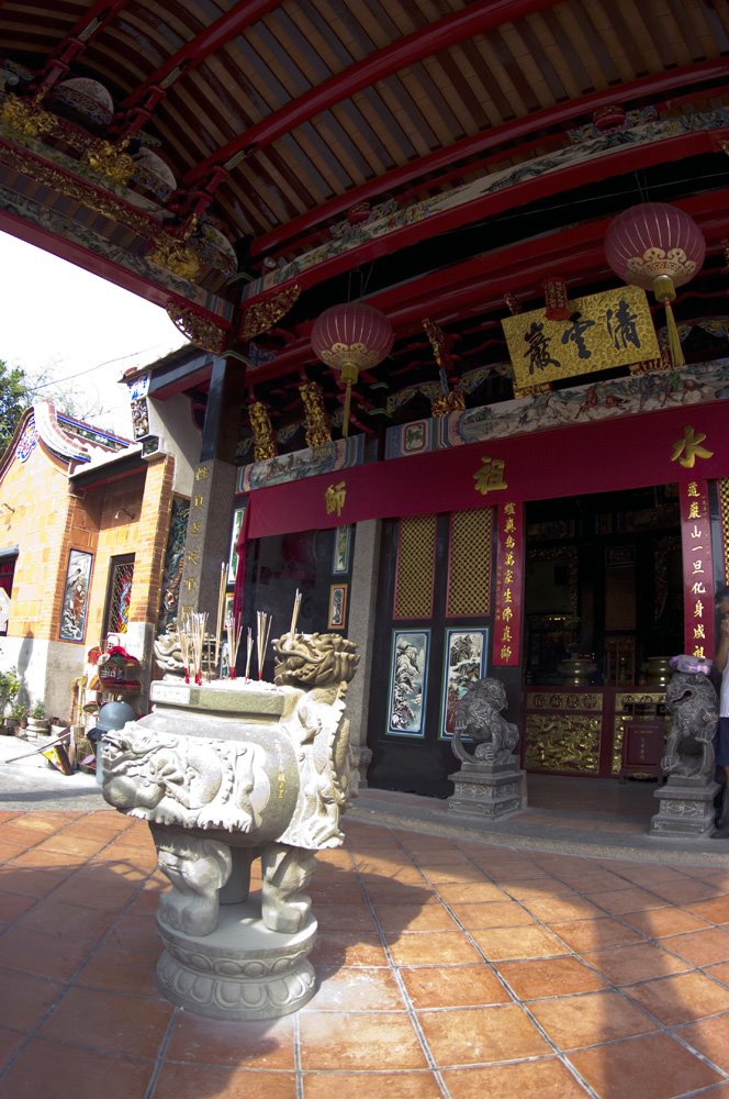 Pinang, Snake temple by cyiamlee