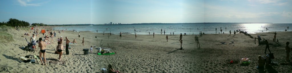 Stroomi rand - Stroomi beach in Tallinn by Martti Aru