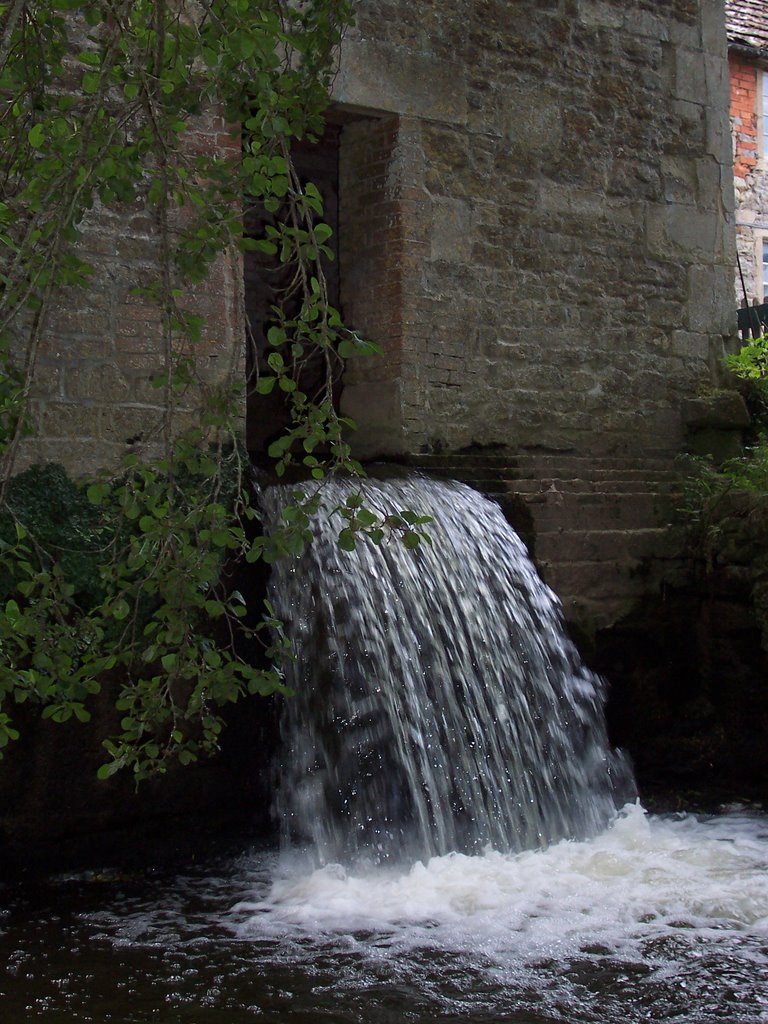 Mill waterfall by Fernworthy