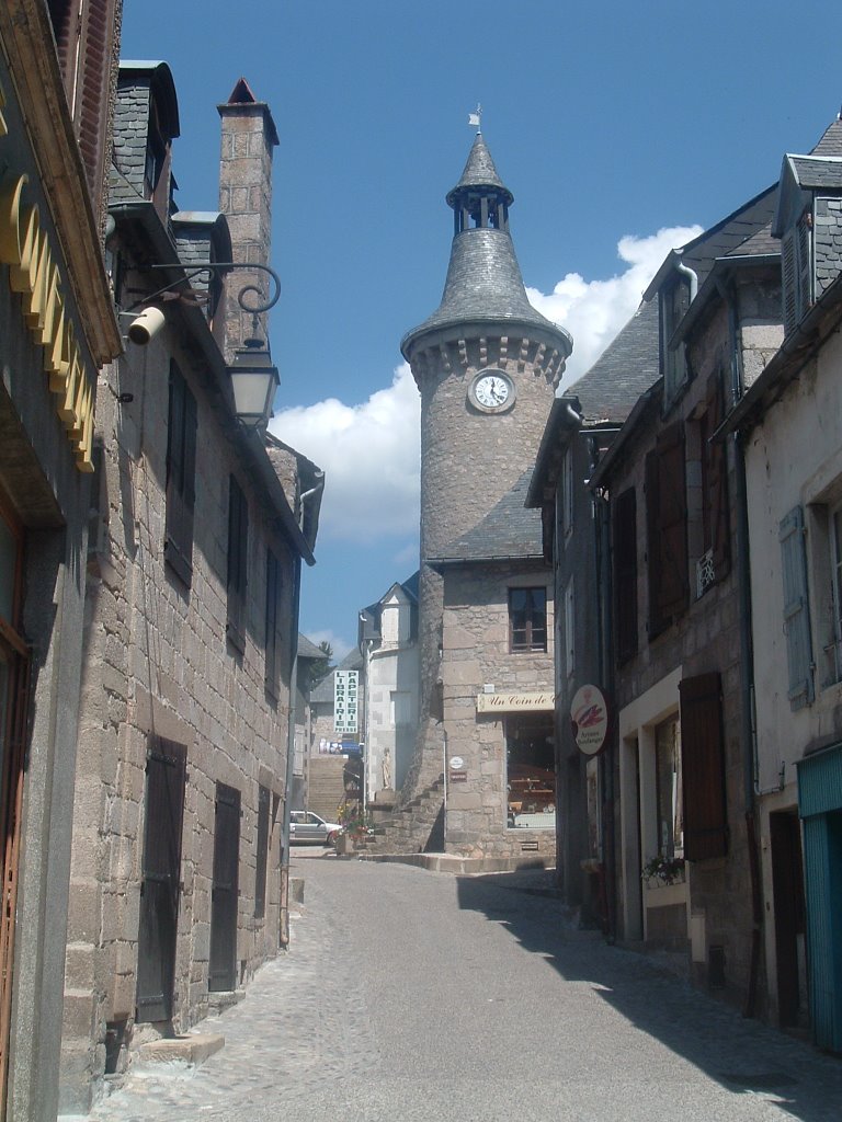 Grand' Rue - Centre ville (center town) by Rodrigue SANCHEZ