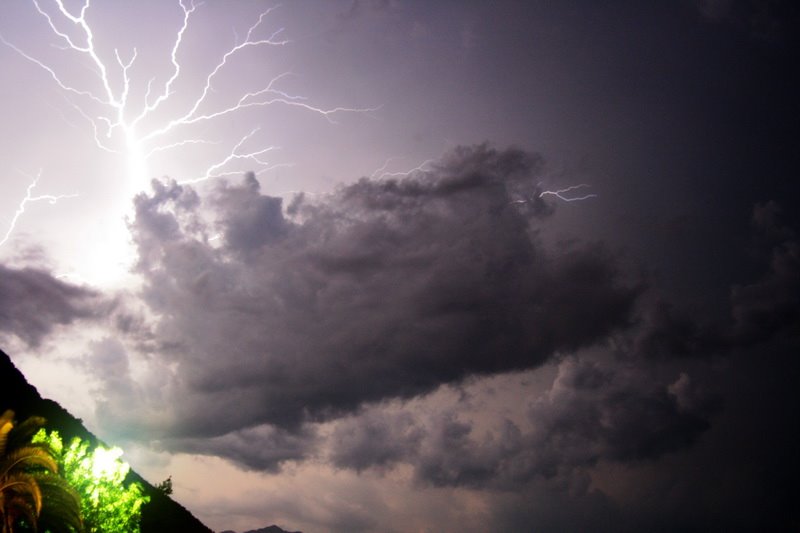 Summer thunderstorm by the wolfe