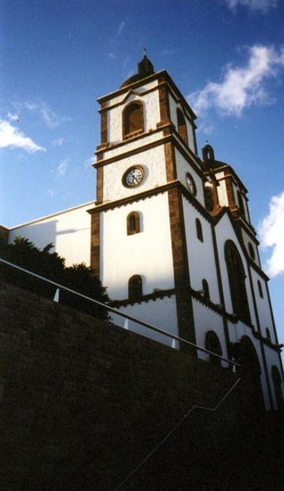 Iglesia de la Candelaria by sweetpeaz